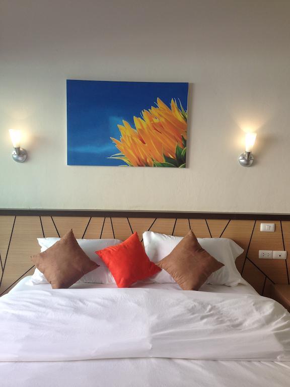 Chitra Suite Pattaya Pokoj fotografie